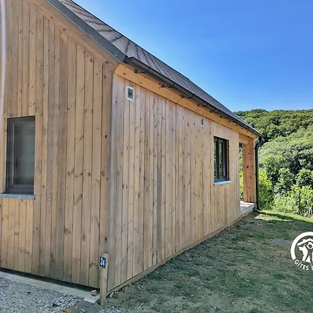 24 La Foret, De Coupeau, 4 Personnes * Saint-Berthevin