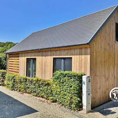 24 La Foret, De Coupeau, 4 Personnes Saint-Berthevin